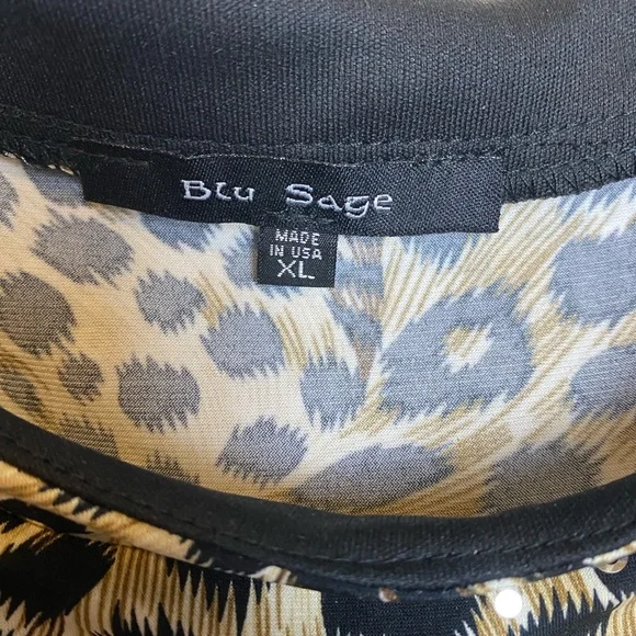 Blu Sage‎ Black and Cream Leopard Print Blouse with Sequins. - Picture 4 of 5